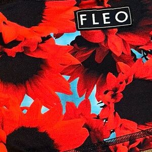 Fleo “Red Sunflowers” XL EUC OG Shorts